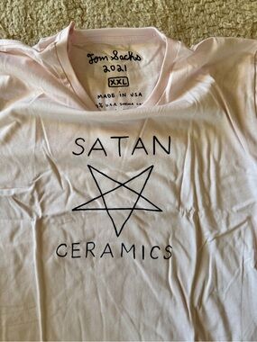 Tom Sachs Satan Ceramics Pink Graphic T-Shirt XXL Crew Neck Short Sleeve USA